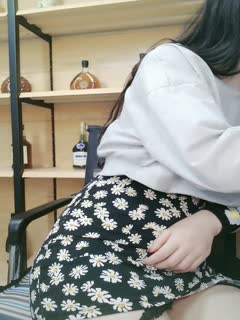 按摩 侵犯 R18漫画嫂子的床技一如既往的到位，各种迎合！刺激，